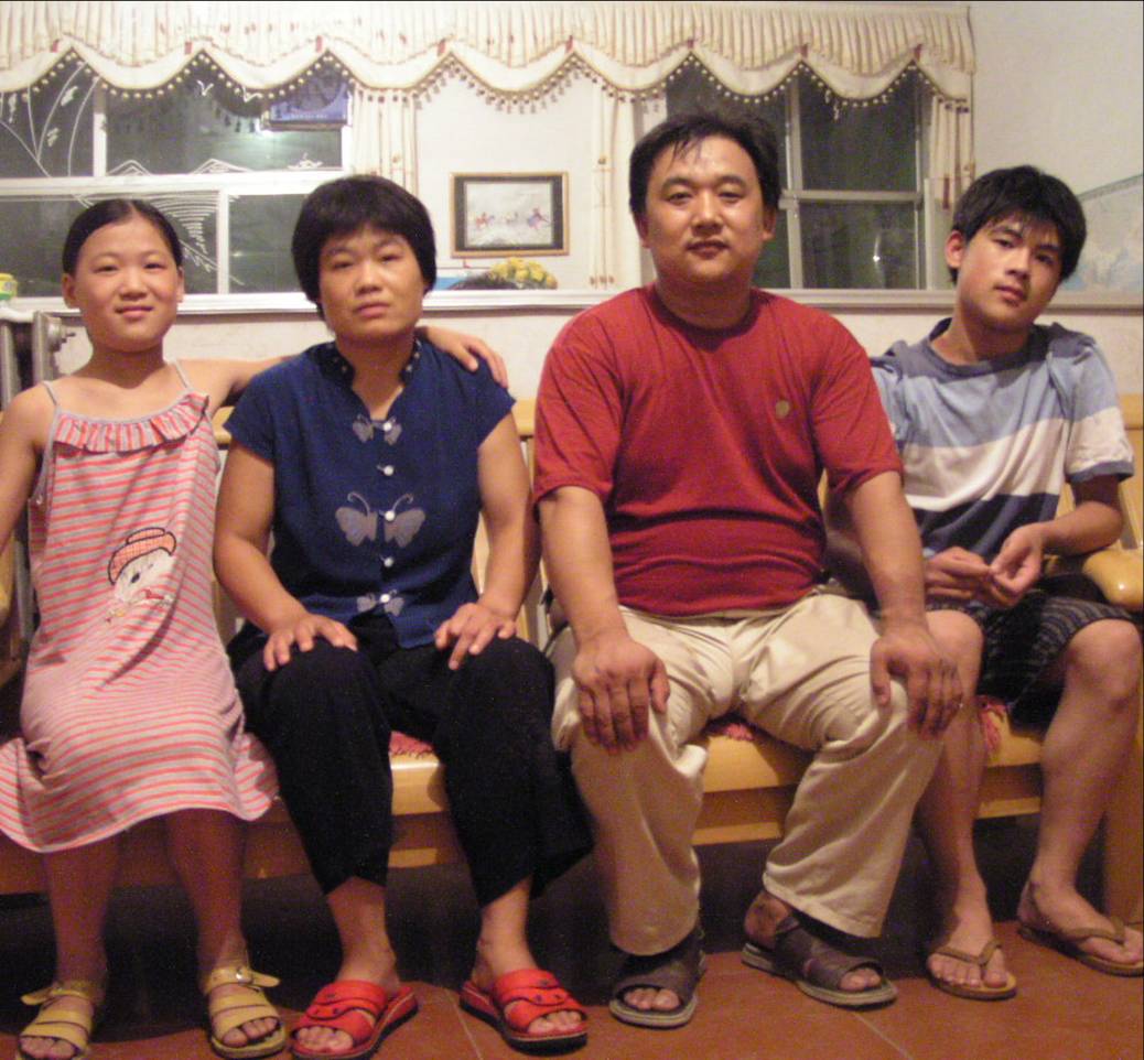cropped second family02